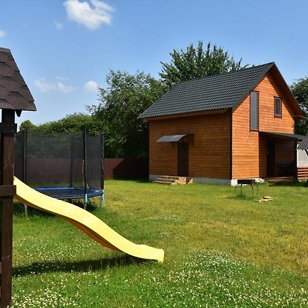 Коттедж Злата Svityaz' Ngoại thất bức ảnh